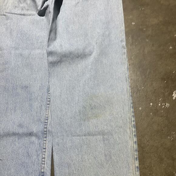 Vintage 90s Levi's 550 Light Blue Relaxed Fit Jeans 34x32 - Picture 4 of 6